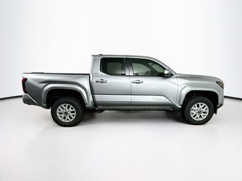 Used 2026 Toyota Tacoma SR5 RWD image 10