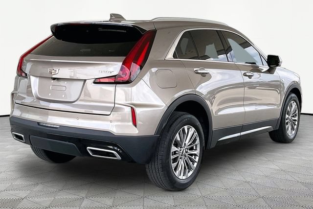 Certified 2024 Cadillac XT4 Premium Luxury FWD image 5