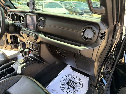 Used 2023 Jeep Gladiator Overland AWD/4WD image 25