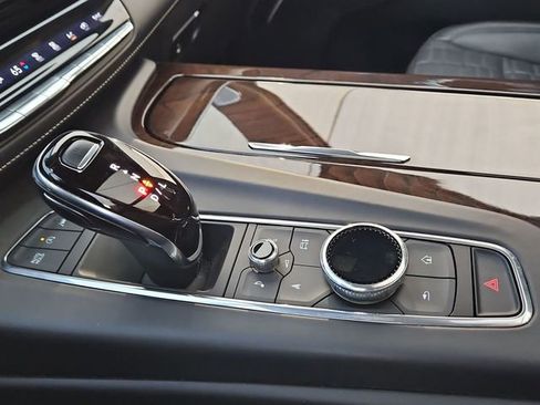 Used 2021 Cadillac Escalade ESV Premium Luxury Platinum image 20