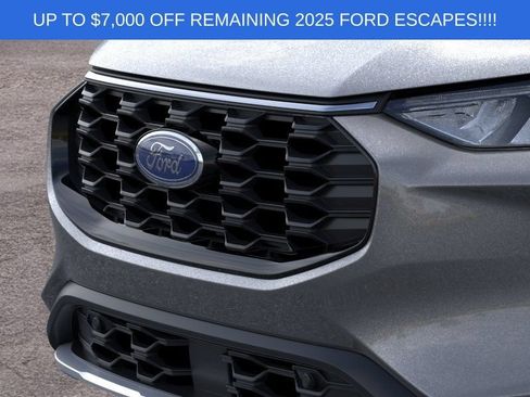 New 2025 Ford Escape ST-Line w/ Tech Pack #1 AWD/4WD image 17