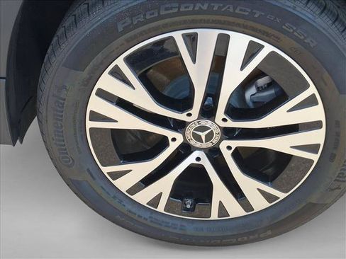 Used 2025 Mercedes-Benz GLA 250 image 14