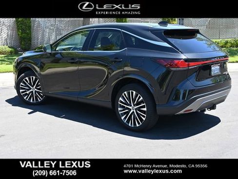 Used 2025 Lexus RX 350 AWD/4WD image 4