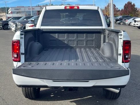 New 2026 RAM 2500 Big Horn AWD/4WD image 19