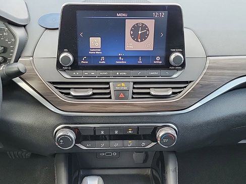 Used 2023 Nissan Altima 2.5 SV image 18