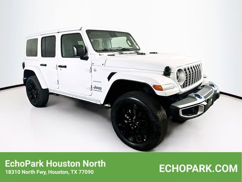 Used 2024 Jeep Wrangler Unlimited Sahara AWD/4WD image 1