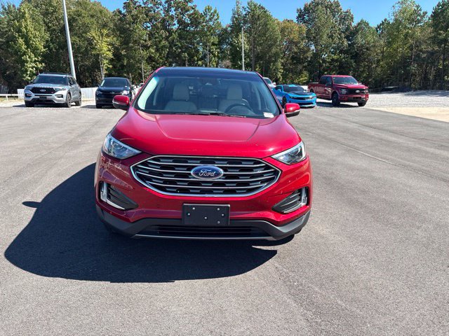 Used 2024 Ford Edge Titanium AWD/4WD image 2