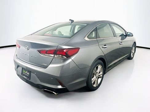 Used 2018 Hyundai Sonata Limited w/ Limited Ultimate Package 03 FWD image 9