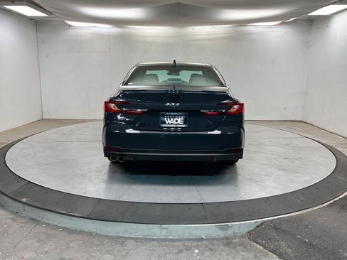 New 2026 Toyota Camry SE image 4