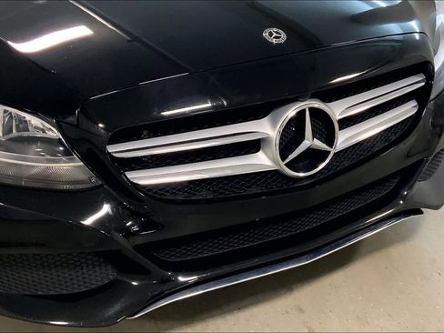 Used 2018 Mercedes-Benz C 300 4MATIC Sedan image 33