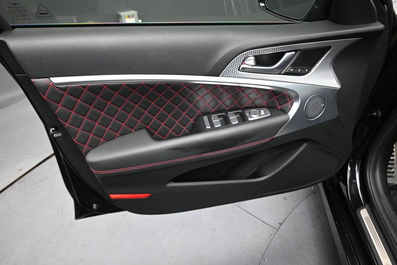 Used 2022 Genesis G70 3.3T w/ Sport Prestige Package AWD/4WD image 15