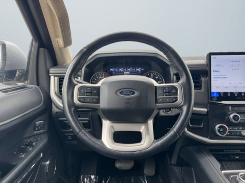 Used 2024 Ford Expedition XLT RWD image 11