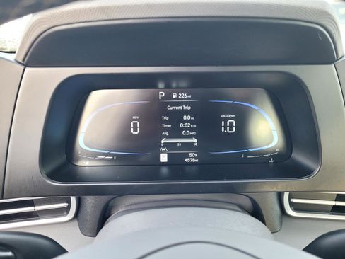 Certified 2025 Hyundai Elantra Sport image 20