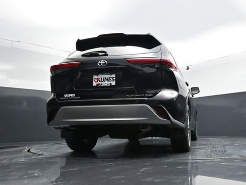 Used 2021 Toyota Highlander Platinum image 51