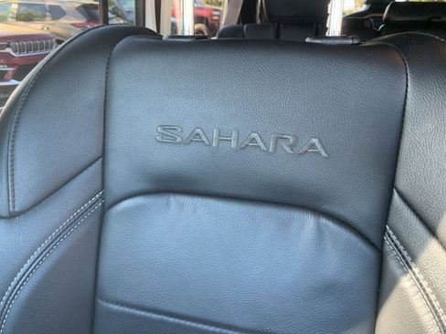 Used 2023 Jeep Wrangler Unlimited Sahara w/ Cold Weather Group image 27