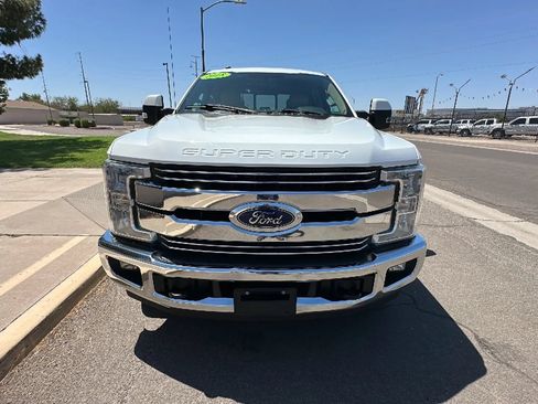 Used 2018 Ford F250 Lariat w/ Lariat Value Package RWD image 10