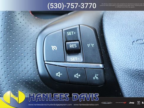 Used 2025 Ford Escape ST-Line AWD/4WD image 28