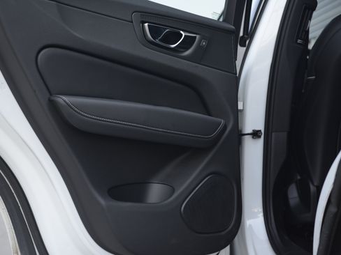 Used 2019 Volvo XC60 T6 R-Design w/ Protection Package Premier AWD/4WD image 27