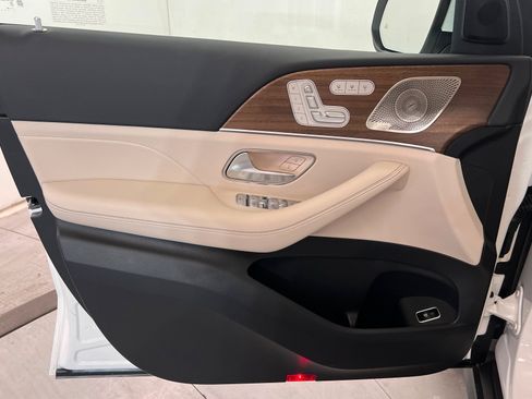 New 2026 Mercedes-Benz GLS 450 4MATIC image 14