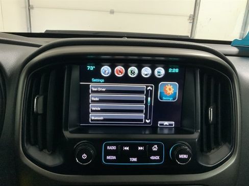 Used 2018 Chevrolet Colorado Z71 AWD/4WD image 33