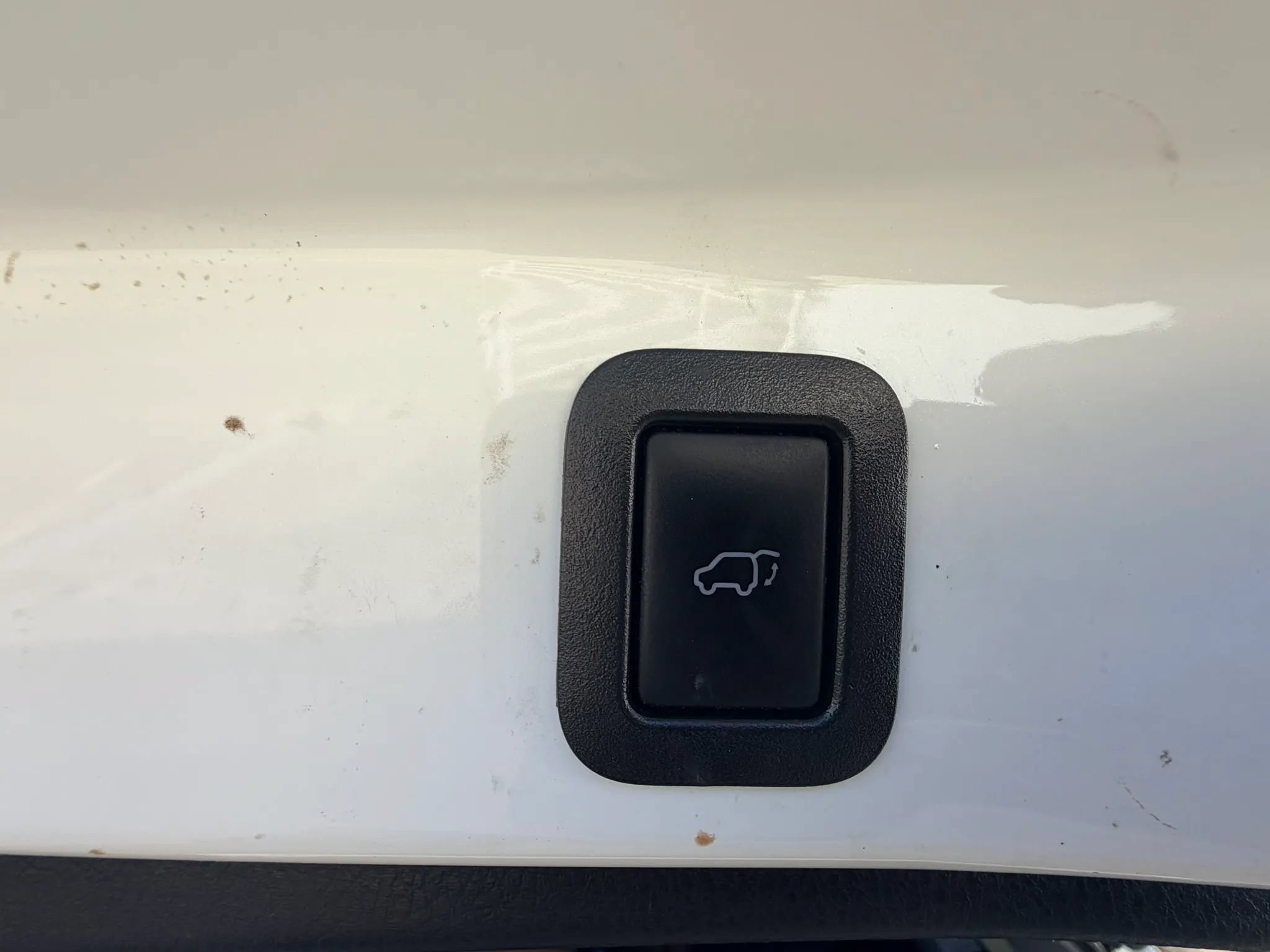 Used 2018 Toyota Highlander Limited FWD image 38
