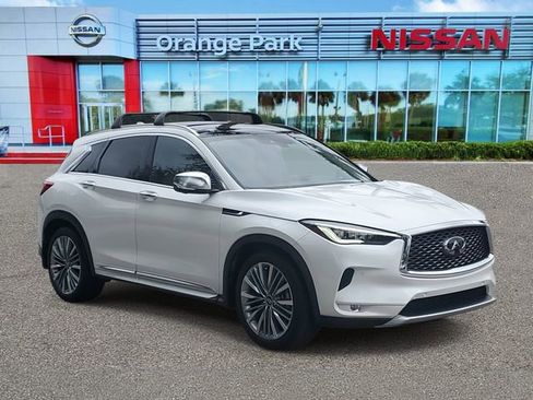 Used 2023 INFINITI QX50 Sensory w/ Accent Package image 3