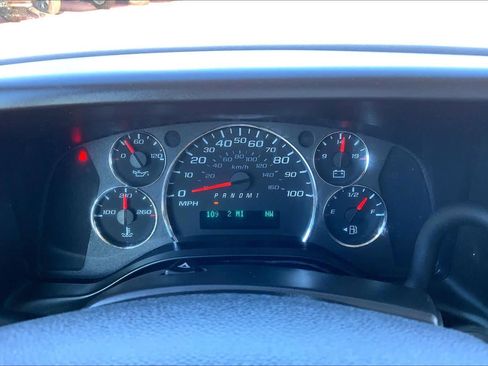 Used 2022 Chevrolet Express 2500 w/ Driver Convenience Package image 20