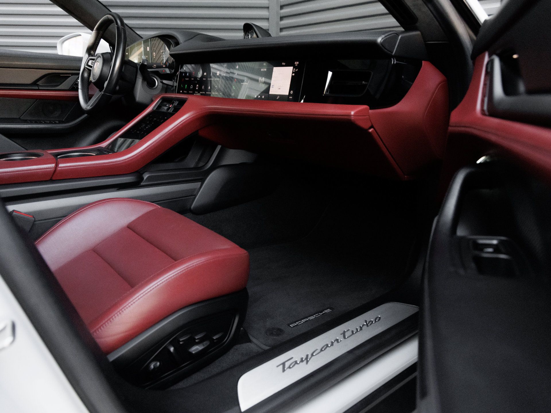 Certified 2021 Porsche Taycan Turbo AWD/4WD image 36
