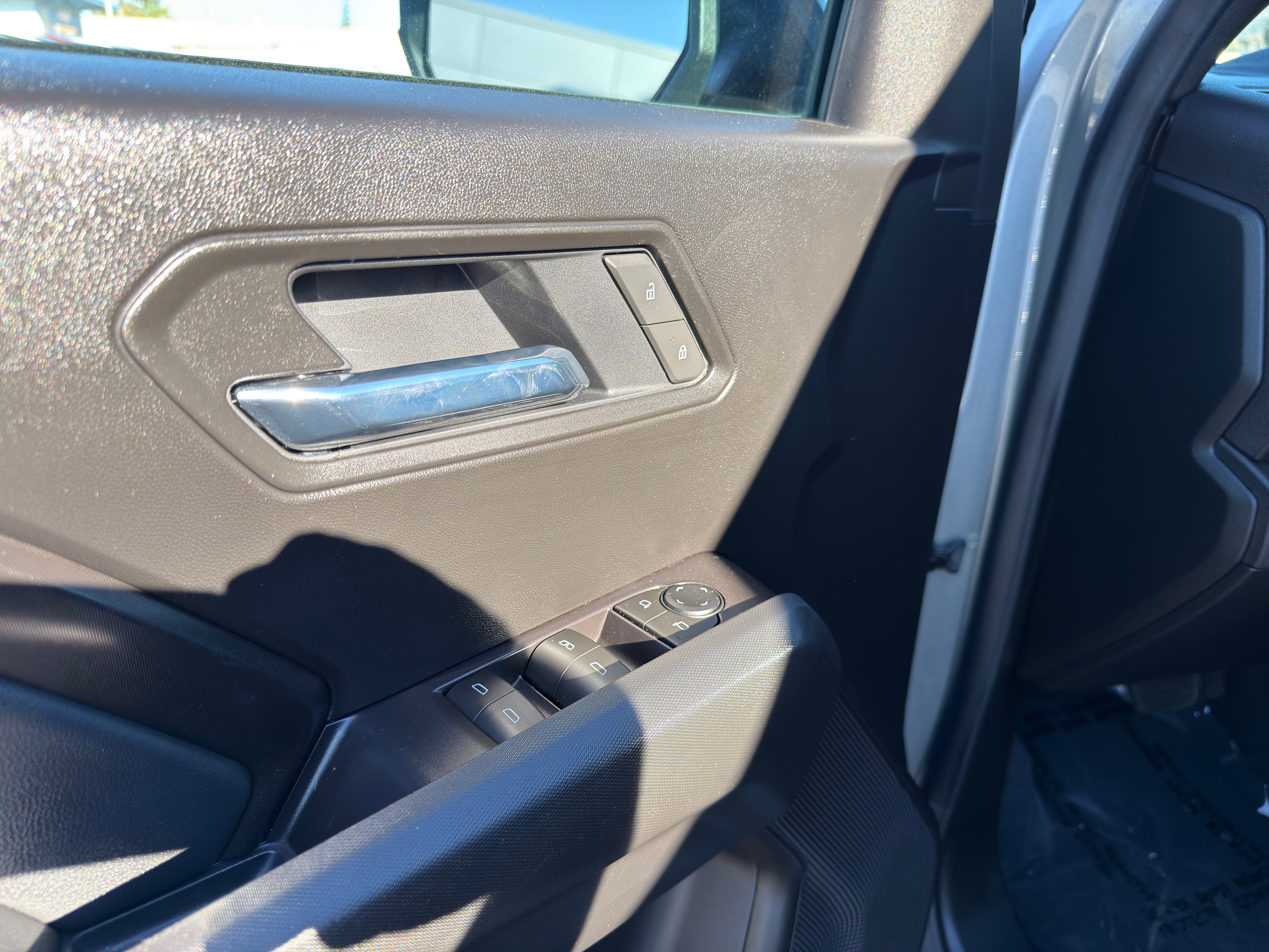 Used 2026 Chevrolet Colorado LT RWD image 29