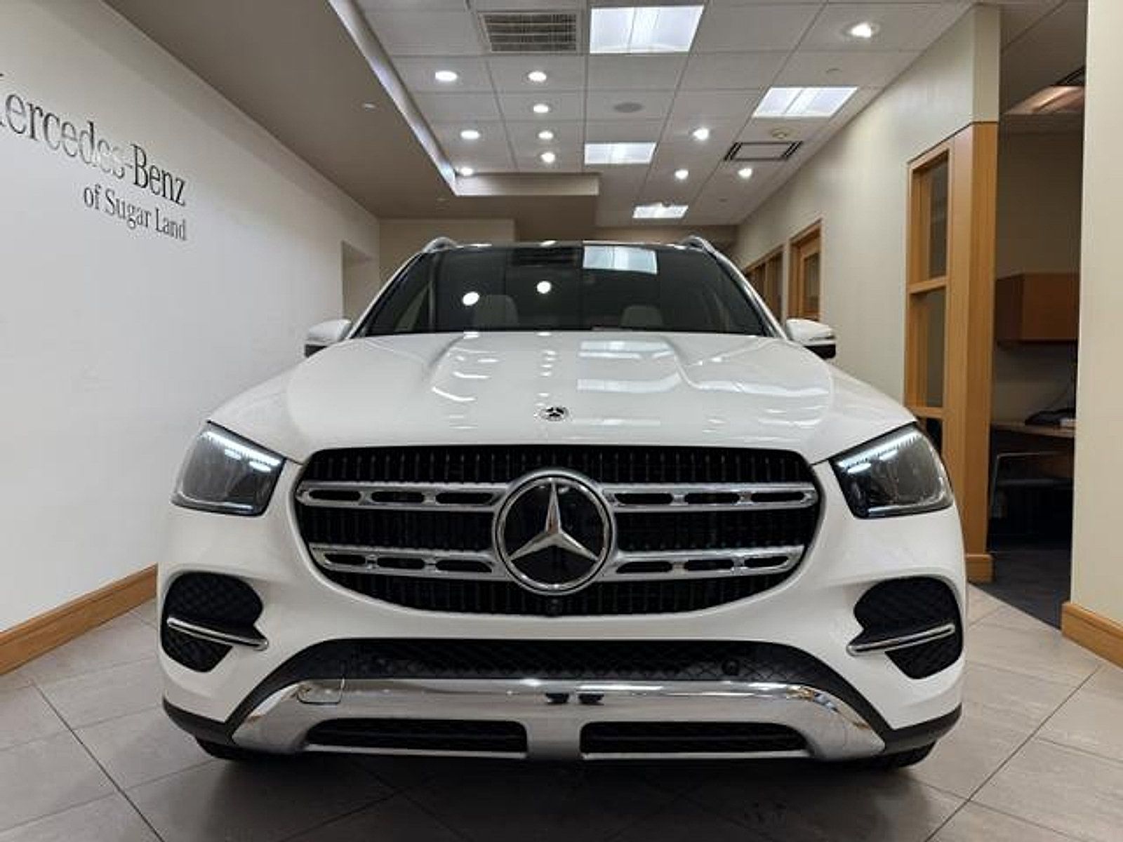 Used 2026 Mercedes-Benz GLE 350 4MATIC image 2