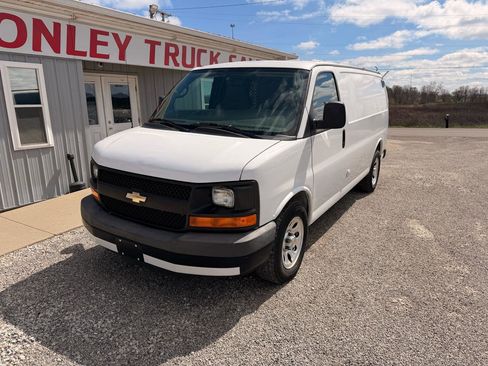 Used 2012 Chevrolet Express 1500 image 3