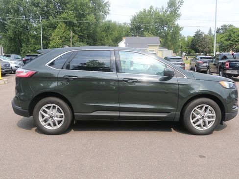 Used 2024 Ford Edge SEL AWD/4WD image 2