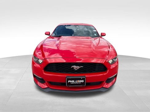 Used 2015 Ford Mustang Coupe RWD image 2