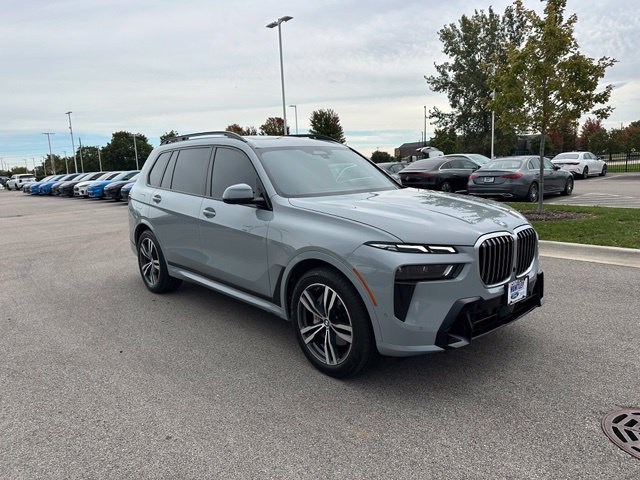 Used 2024 BMW X7 xDrive40i w/ Executive Package AWD/4WD image 4