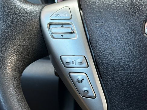 Used 2017 Nissan Versa SV image 27