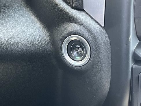 Used 2019 GMC Sierra 1500 SLT w/ SLT Premium Plus Package AWD/4WD image 16