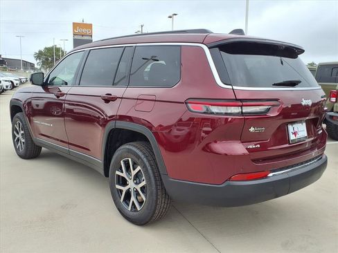 New 2025 Jeep Grand Cherokee L Limited w/ Luxury Tech Group II image 2