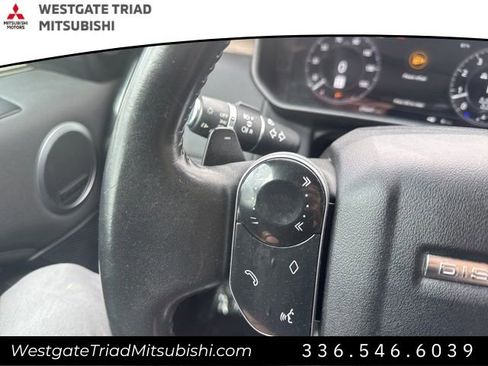 Used 2019 Land Rover Discovery HSE image 15