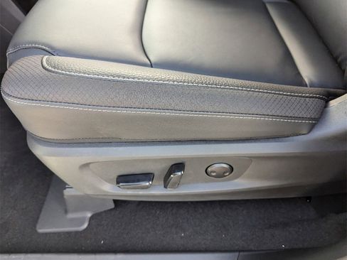 New 2025 Nissan Pathfinder SL image 14