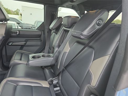 Used 2025 Ford Bronco Outer Banks image 20