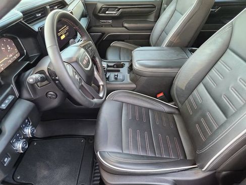 Used 2025 GMC Sierra 1500 AT4X image 10