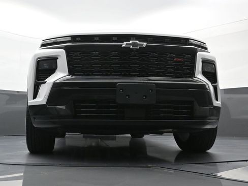 Used 2024 Chevrolet Traverse RS AWD/4WD image 23