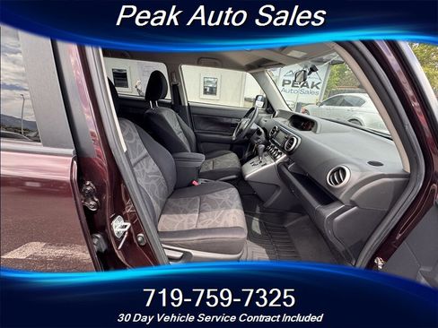 Used 2015 Scion xB FWD image 27