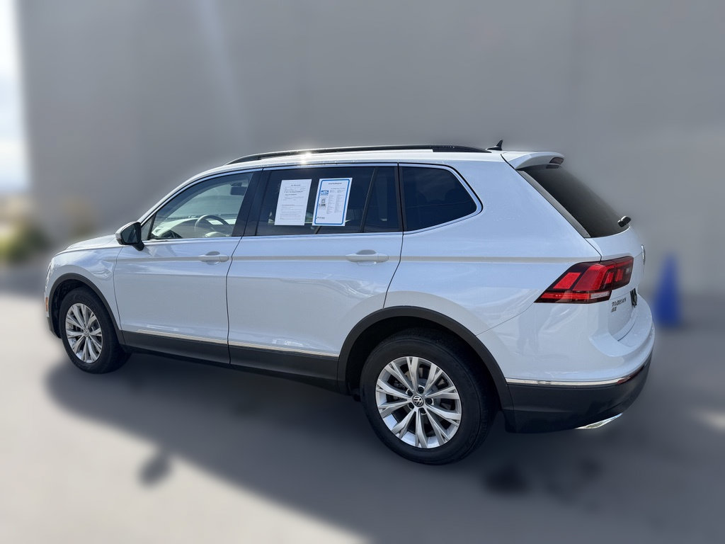 Used 2018 Volkswagen Tiguan SE w/ 3rd Row Seat Package AWD/4WD image 3