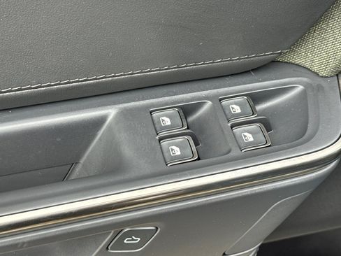 Used 2025 Rivian R1S Adventure AWD/4WD image 13