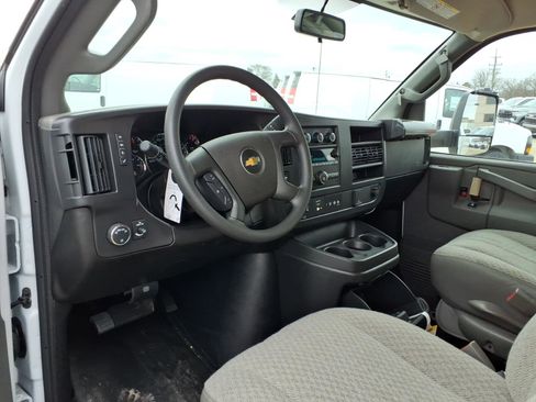 New 2025 Chevrolet Express 3500 w/ Power Convenience Package image 9