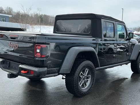 Used 2024 Jeep Gladiator Mojave w/ Technology Group image 7