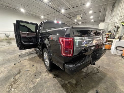 Used 2015 Ford F150 Platinum w/ Equipment Group 701A Luxury image 10