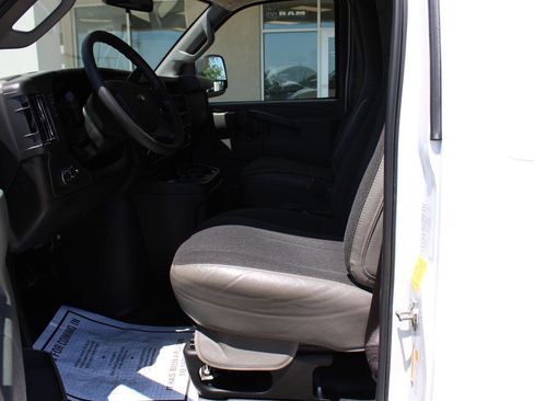 Used 2024 Chevrolet Express 2500 w/ Driver Convenience Package RWD image 11