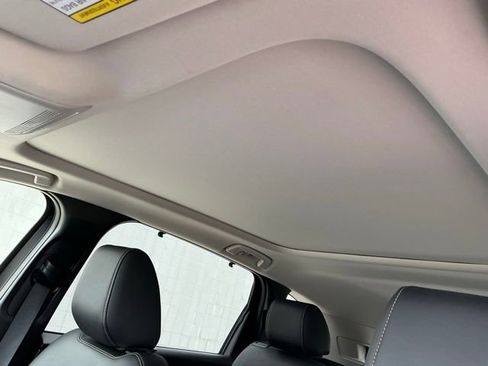 Used 2024 MAZDA CX-90 3.3 Turbo w/ Premium Package image 16